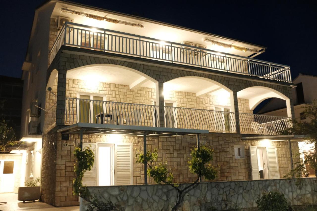 Apartments Marinko สตารีกราด ภายนอก รูปภาพ