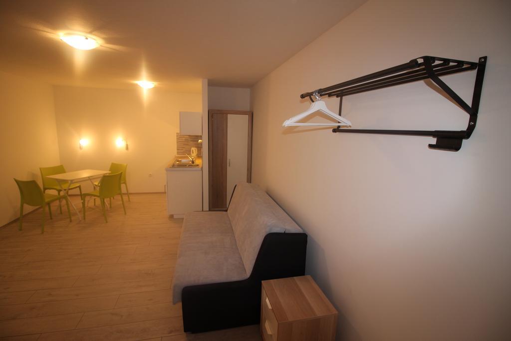 Apartments Marinko สตารีกราด ภายนอก รูปภาพ