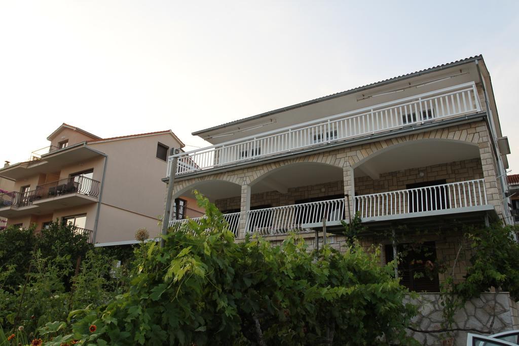 Apartments Marinko สตารีกราด ภายนอก รูปภาพ