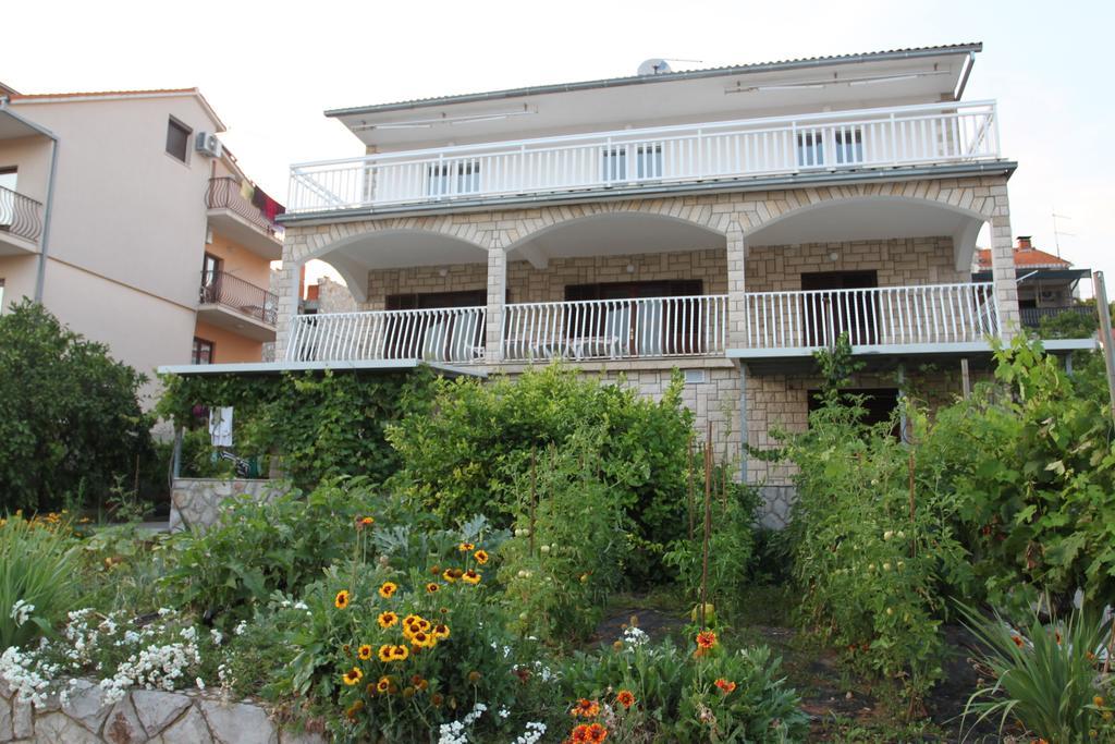 Apartments Marinko สตารีกราด ภายนอก รูปภาพ