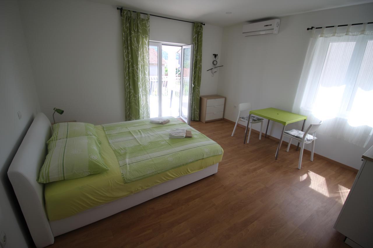 Apartments Marinko สตารีกราด ภายนอก รูปภาพ